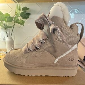 NIB Ugg Highmel Boots